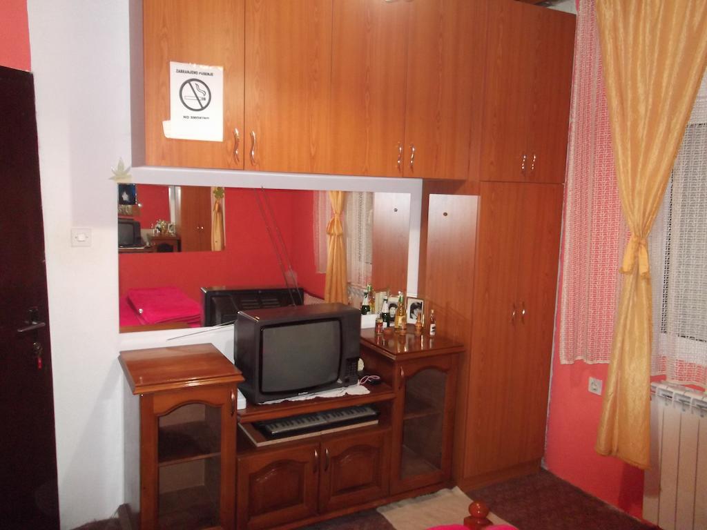 Guest House Kavedzic جابلياك الغرفة الصورة